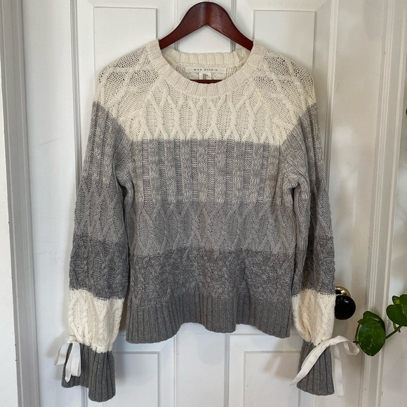 Max Studio Wool Blend Cableknit Sweater Bell Sleeves Ribbons Boho Gray White - Picture 3 of 9